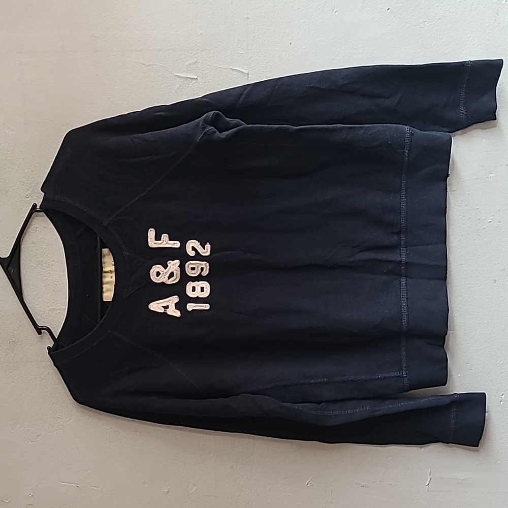 Women's medium Abercrombie A&F dark blue sweatshirt patch logo Y2K vintage